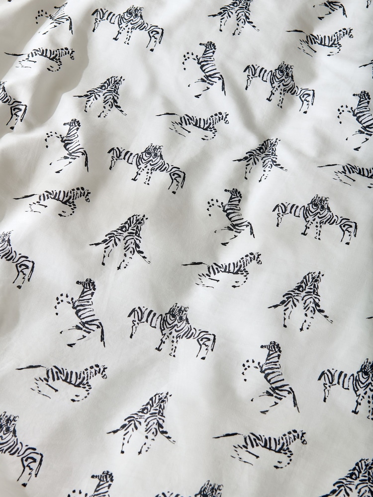 Novogratz Green Zebras in Love 100% Cotton Duvet Cover and Pillowcase Set - Image 6 of 6 Novogratz Green Zebras in Love 100% Cotton Duvet Cover and Pillowcase Set - Image 6 of 6