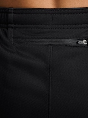 Nike Black Therma FIT Sphere Challenger Water Repellent Running joggers - Image 7 of 13
