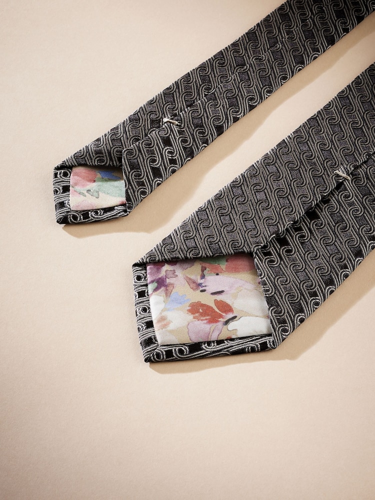 Black/Neutral Brown Link Signature Made In Italy Tie - Image 5 of 5 Black/Neutral Brown Link Signature Made In Italy Tie - Image 5 of 5