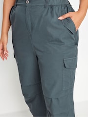 Yours Curve Grey Cargo Cropped 100% Cotton Trousers - Image 4 of 5