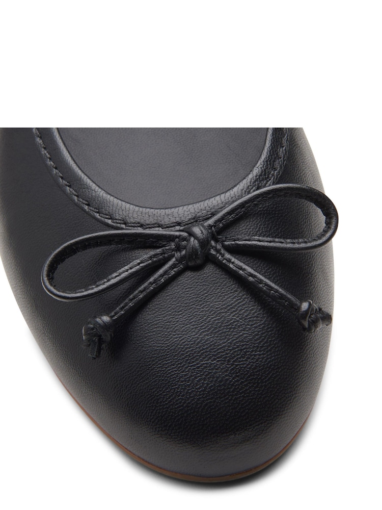 Clarks Black Leather Fawna Lily Shoes - Image 8 of 8