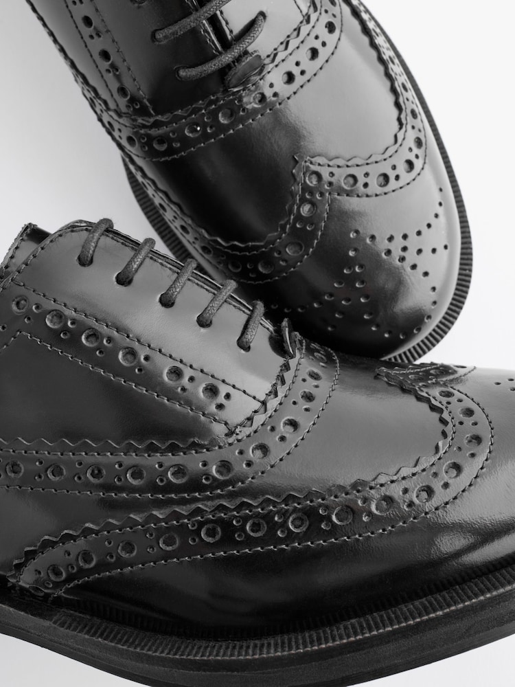 črna - Forever Comfort® Slim Leather Formal gležnjar z luknjičastim vzorcem in vezalkami na vezalke; z vezalkami čevlji - Slika 7 iz 7 črna - Forever Comfort® Slim Leather Formal gležnjar z luknjičastim vzorcem in vezalkami na vezalke; z vezalkami čevlji - Slika 7 iz 7