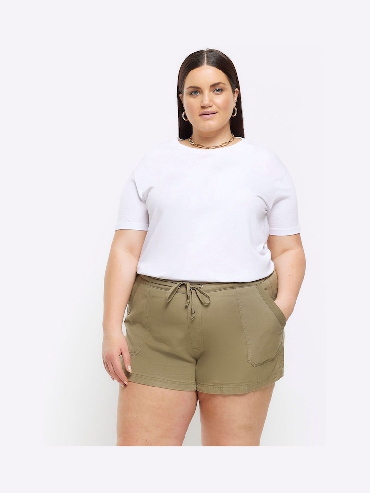 River Island Green Curve Casual Relaxed Shorts - Image 1 of 4 River Island Green Curve Casual Relaxed Shorts - Image 1 of 4