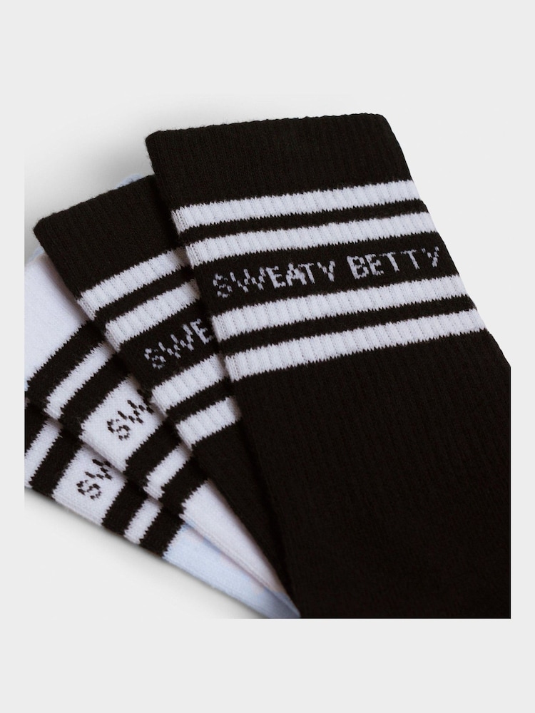 Sweaty Betty White Mid Length Ankle Gripper Socks 2 Pack - Image 2 of 2 Sweaty Betty White Mid Length Ankle Gripper Socks 2 Pack - Image 2 of 2