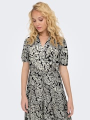 JDY Black Printed V-Neck Short Sleeve Tiered Maxi Dress - Image 3 of 5