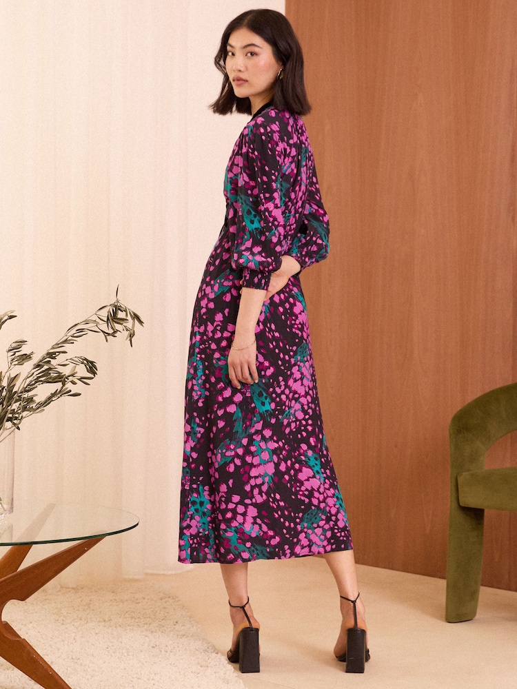 Love & Roses Black Animal Printed Tipped 3/4 Sleeve Midi Dress - Image 4 of 4