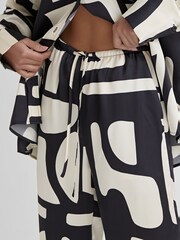 4th & Reckless Black Iris Abstract Trousers - Image 5 of 5