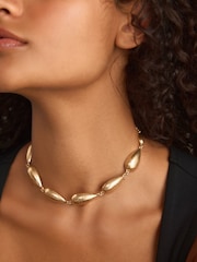 Gold Tone Teardrop Necklace - Image 3 of 5