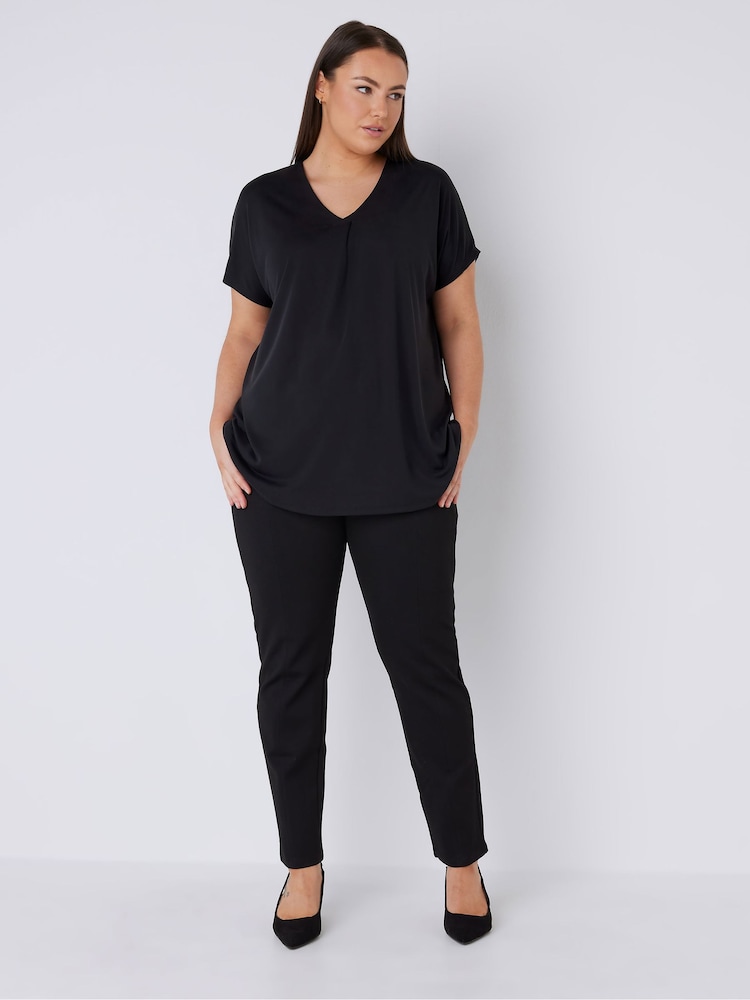 Black - Evans Notch Neck Top - Image 2 of 4 Black - Evans Notch Neck Top - Image 2 of 4