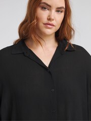 Simply Be Black Oversized Crinkle Shirt - Image 4 of 4
