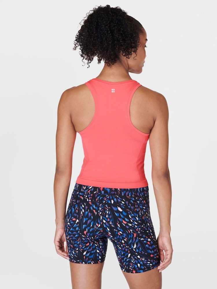 Кораллово-розовый - Sweaty Betty Athlete Crop Seamless Workout Vest - Image 2 of 7