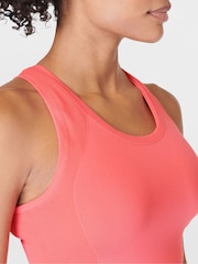 Кораллово-розовый - Sweaty Betty Athlete Crop Seamless Workout Vest - Image 5 of 7