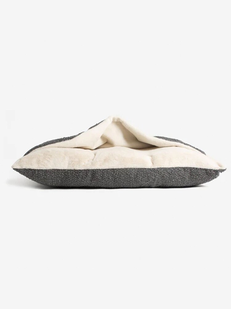 Lords and Labradors Granite Boucle Sleepy Burrows Dog Bed - Image 2 of 2