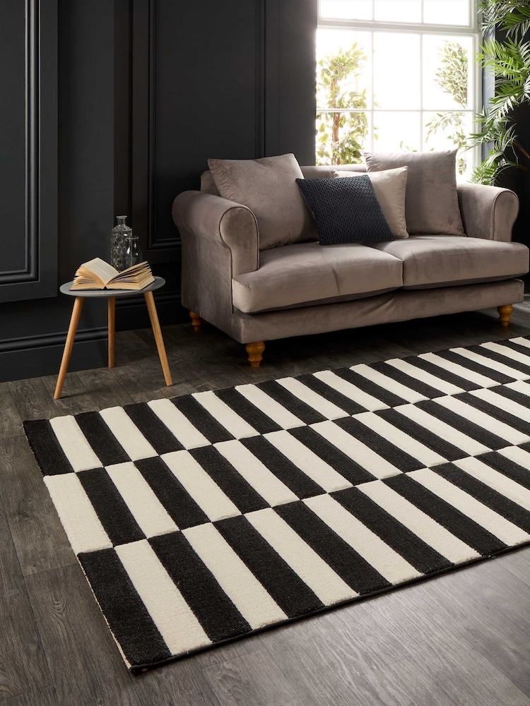 Laurence Llewelyn-Bowen Black/White Dolce Vita Woven Rug - Image 2 of 6 Laurence Llewelyn-Bowen Black/White Dolce Vita Woven Rug - Image 2 of 6