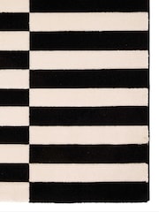 Laurence Llewelyn-Bowen Black/White Dolce Vita Woven Rug - Image 4 of 6