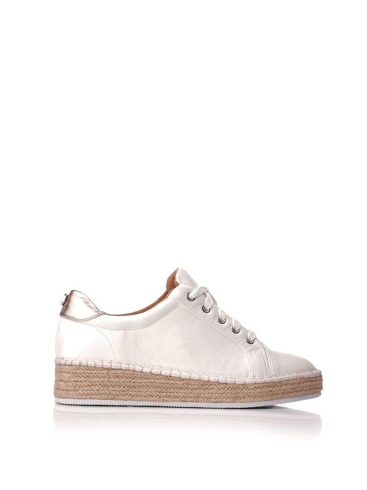 Bela - Moda in Pelle Breely Mini čevlji s polno peto Woven Sole Športni copati - Slika 1 iz 4 Bela - Moda in Pelle Breely Mini čevlji s polno peto Woven Sole Športni copati - Slika 1 iz 4