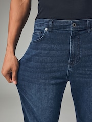 Bardzo ciemny niebieski - Regular Tapered Fit Classic Stretch Jeans - Image 4 of 11