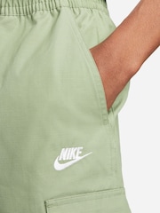 Nike Green 100% Cotton Club Woven Cargo Shorts - Image 6 of 9