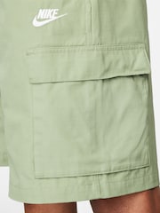 Nike Green 100% Cotton Club Woven Cargo Shorts - Image 7 of 9