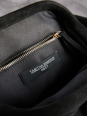 Schwarz - Tabitha Simmons Marija Leder-Clutch mit Quasten - Bild 9 von 9