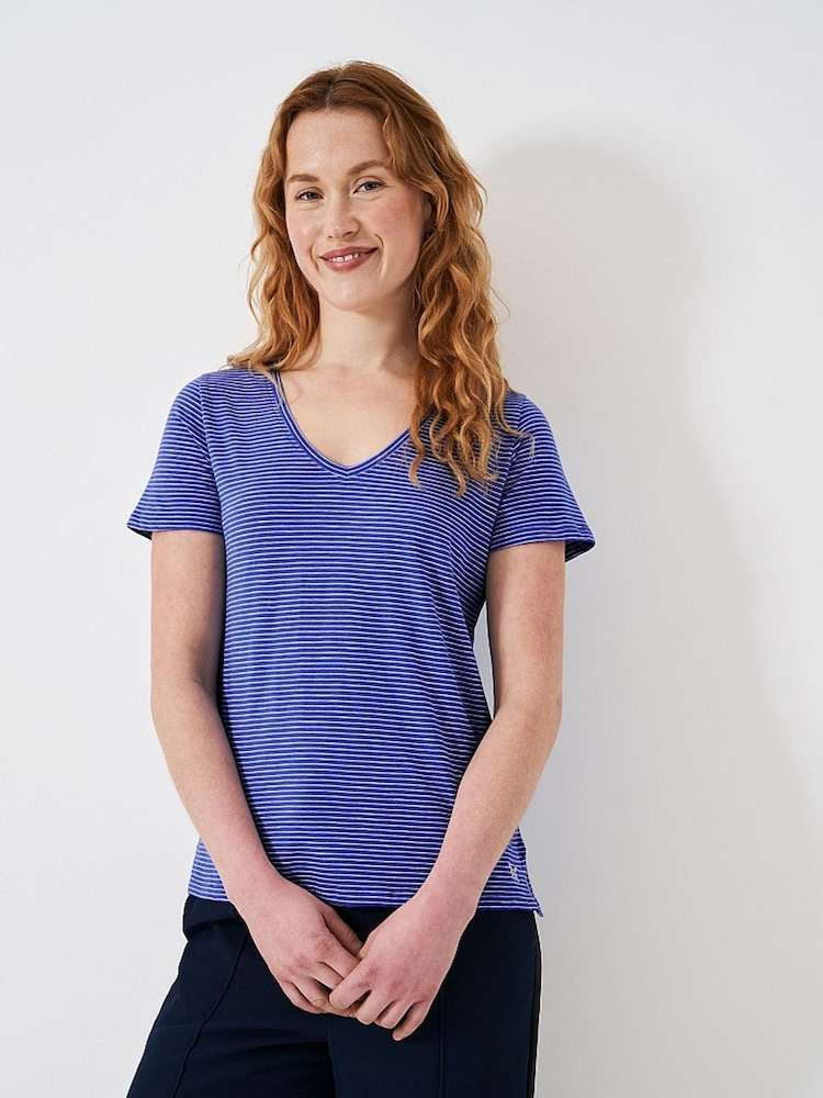 Crew Clothing, Perfect, Slub-T-Shirt mit V-Ausschnitt aus 100 % Baumwolle - Bild 5 von 5