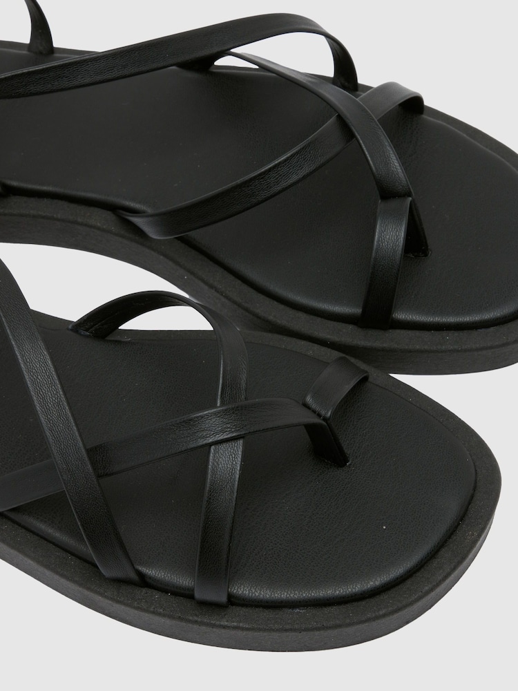 Schuh Terry Toe Loop Strappy Black Sandals - Image 2 of 4