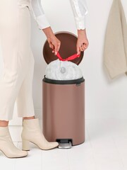 Brabantia Satin Taupe Pedal Bin NewIcon 20L - Image 6 of 6