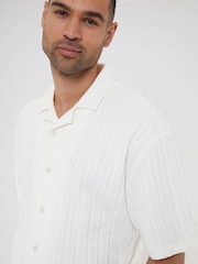 Threadbare White Blend Zig Zag Revere Collar Short Sleeve Shirt - Image 5 of 5