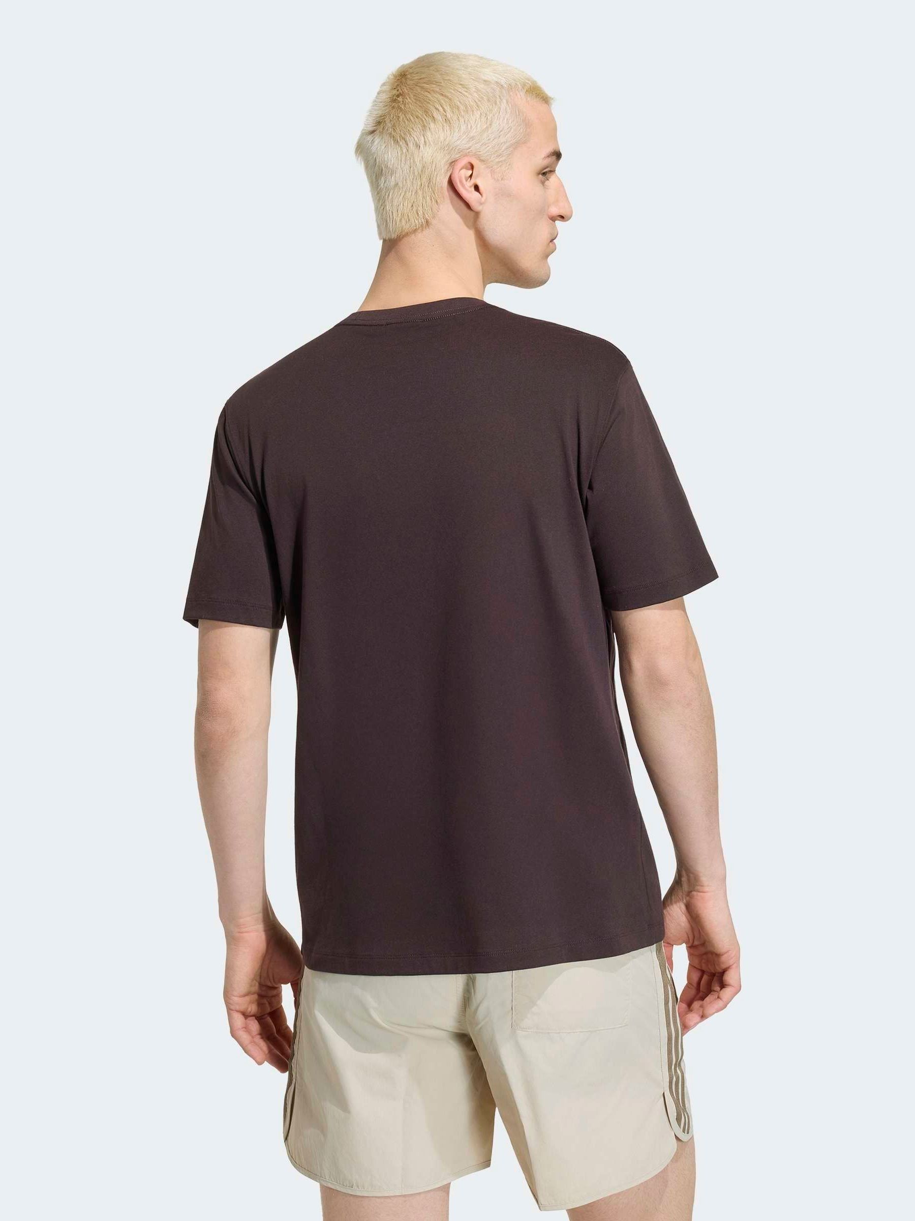 Comprar adidas Originals Monogram T-Shirt from Next Brazil