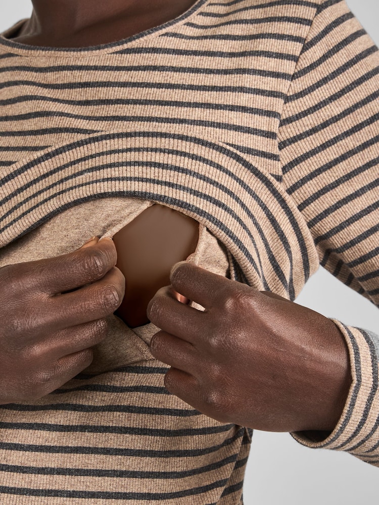 Jojo Maman Bébé Gestreiftes geripptes Jersey Umstands- und Stilltop​​​​​​​ - Bild 4 von 4