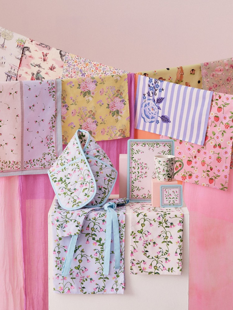 Cath Kidston Twin Flowers Tea 100% Cotton Towels Set Of 4 - Image 2 of 2