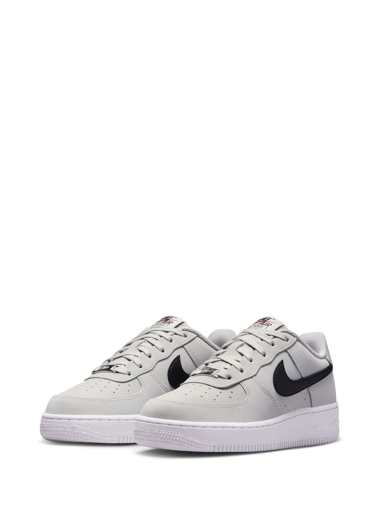 Młodzieżowe buty sportowe Nike Air Force 1 Lv8 - Image 3 of 9