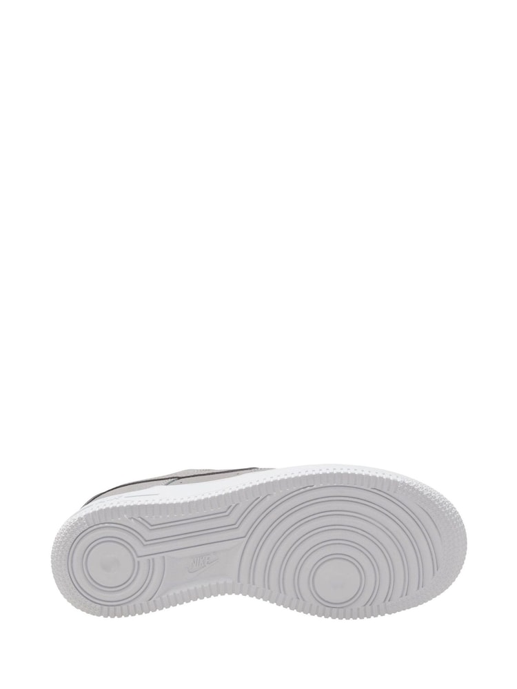 Młodzieżowe buty sportowe Nike Air Force 1 Lv8 - Image 9 of 9