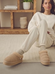 Песочный - Искусственный мех на толстой плоской платформе Shoot Slippers - Изображение 2 из 9