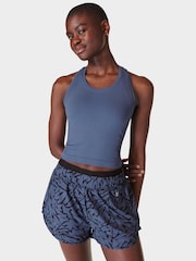 Синий с принтом - Sweaty Betty Athlete Crop Seamless Workout Vest - Image 1 of 7