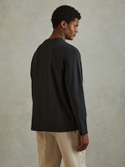 Reiss Washed Black Cube Cotton Crew Neck Long Sleeve T-Shirt - Image 5 of 6