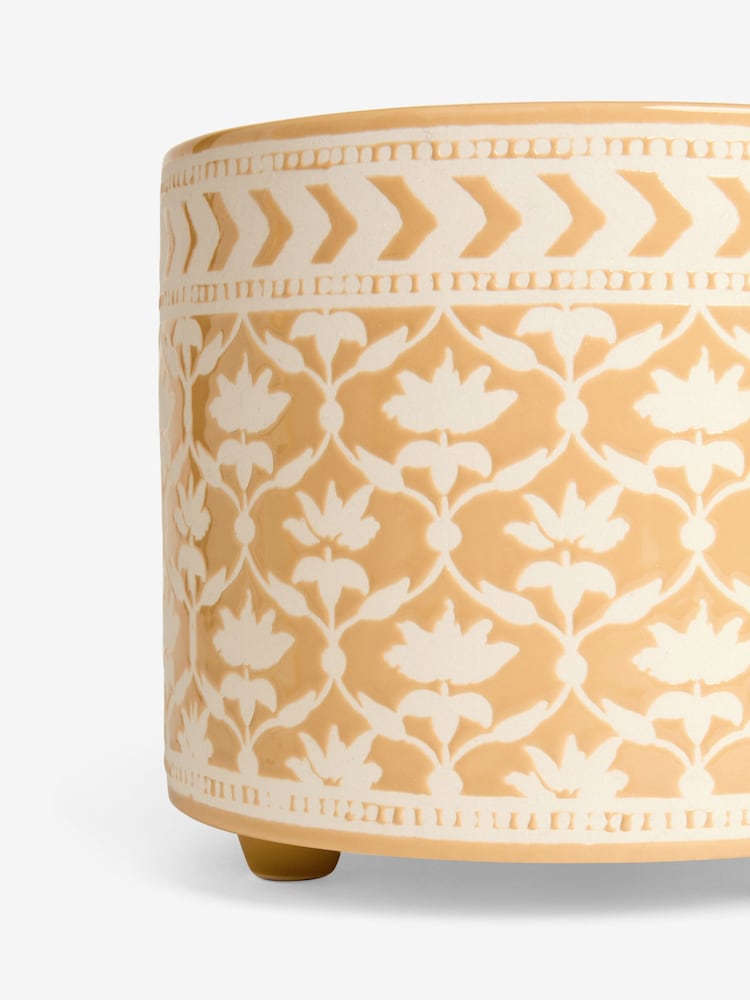 Nina Campbell Ochre Lotus Plant Pot - Image 5 of 5
