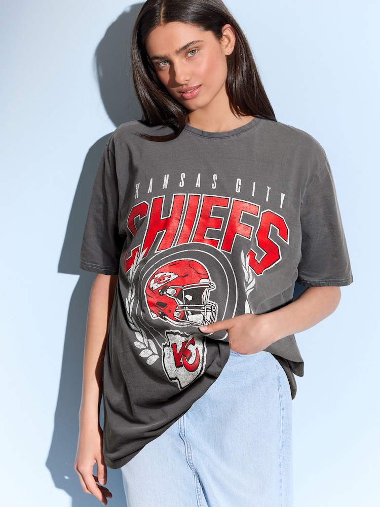 Kansas Relaxed Fit American License NFL 100% Cotton Graphic T-Shirt - Image 1 of 4