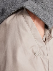 Pantalones crema con diseño convertible Kiwi de Craghoppers - Imagen 4 de 4