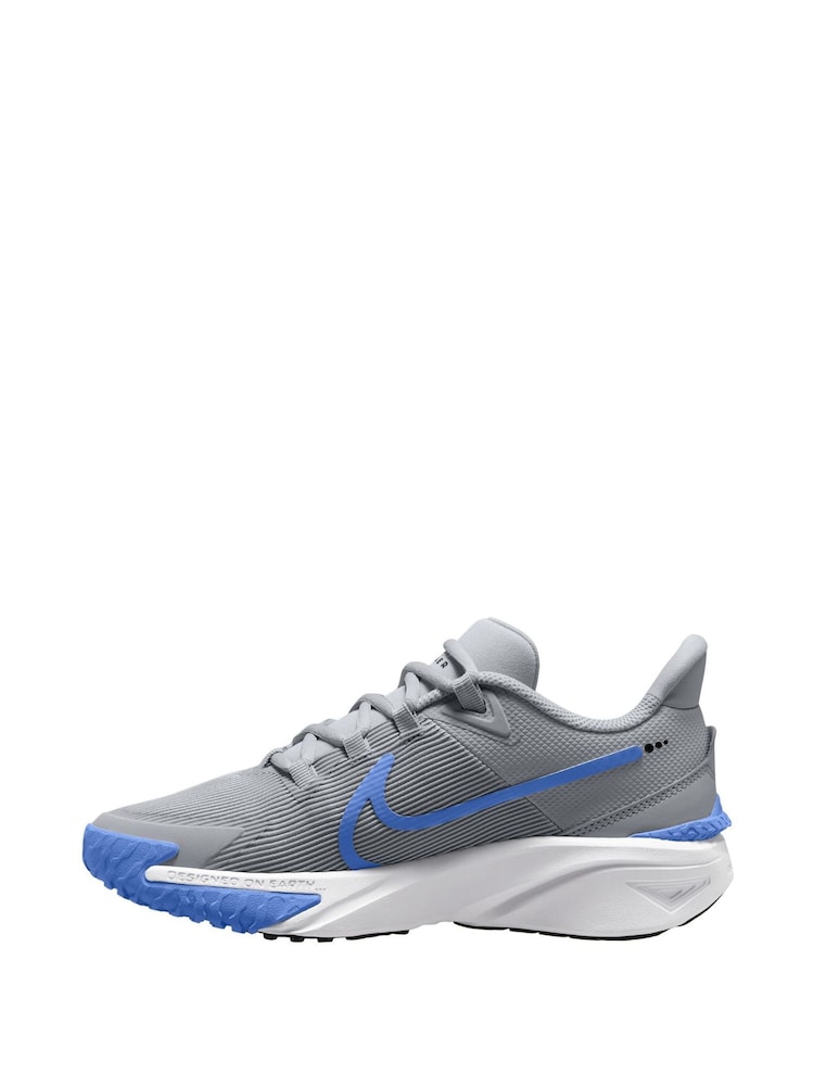 Nike Grey Blue Youth Star Runner 4 Trainers - Image 2 of 4