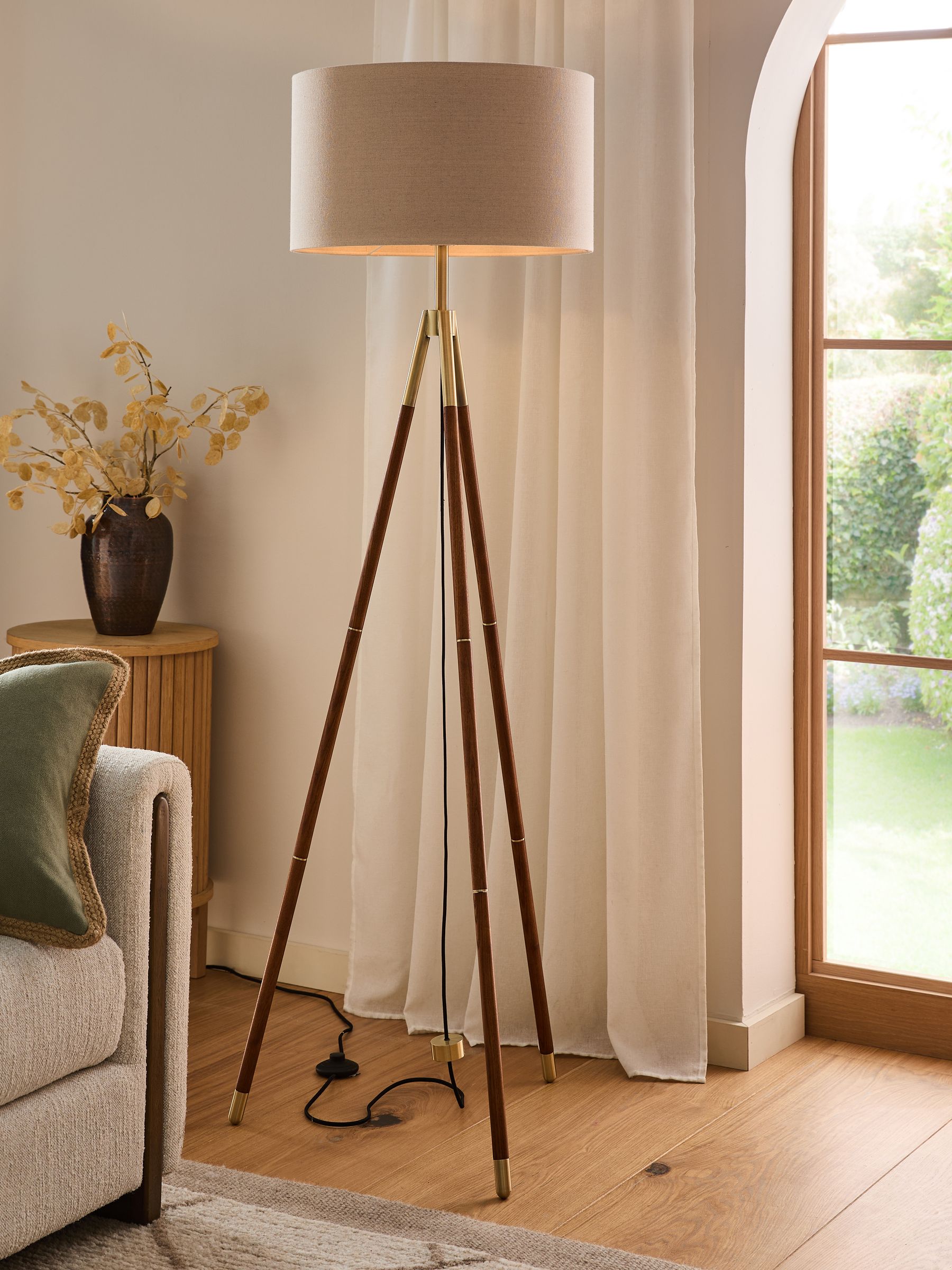 Next tripod floor lamp top