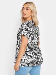 Yours Curve Black Tropical Print Bubble Hem Top - Image 3 of 5