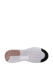 Nike White/Coral Air Max Nuaxis Trainers - Image 4 of 4