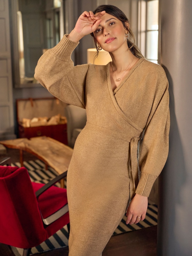 JoJo Maman Bébé Camel Brown Knitted Blouson Sleeve V-Neck Maternity Dress - Image 5 of 5