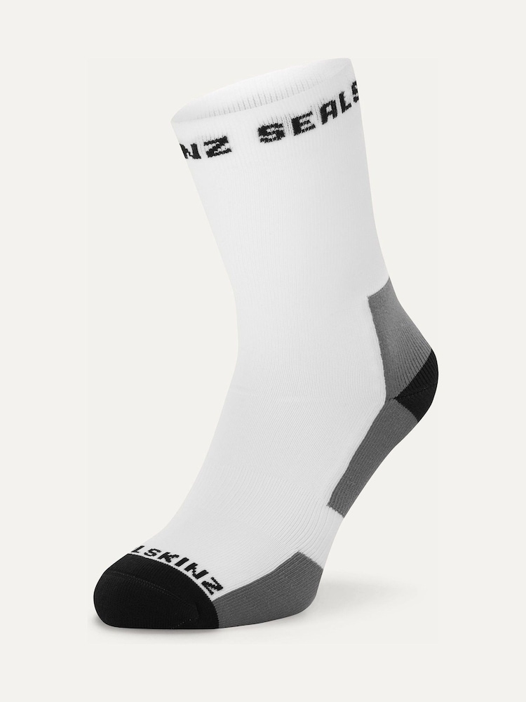 Sealskinz White Podmore Lightweight Mid Length Running Socks - Image 1 of 2