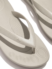 FitFlop Kids Junior iQushion Shimmer Ergonomic Flip Flops - Image 3 of 4