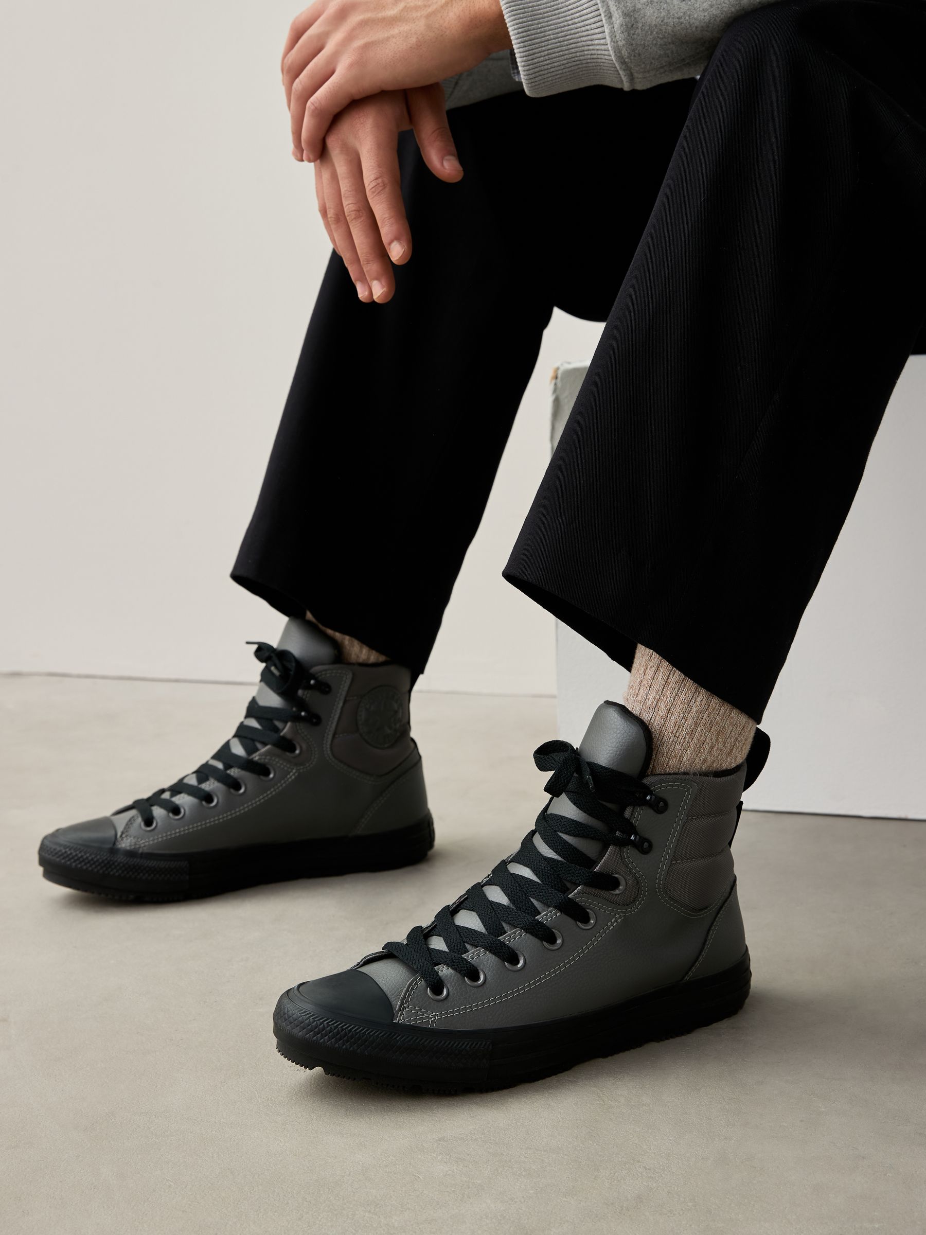 Grey converse boots on sale