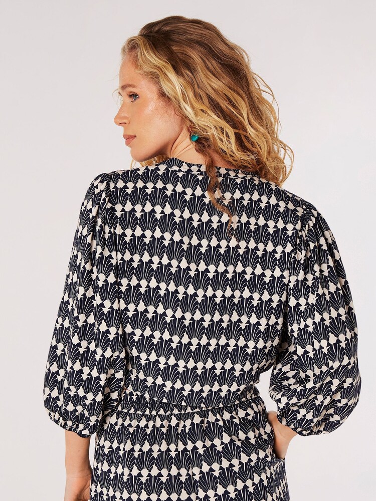 Apricot Blue Shell Geo Knot Crop Top - Image 4 of 4 Apricot Blue Shell Geo Knot Crop Top - Image 4 of 4