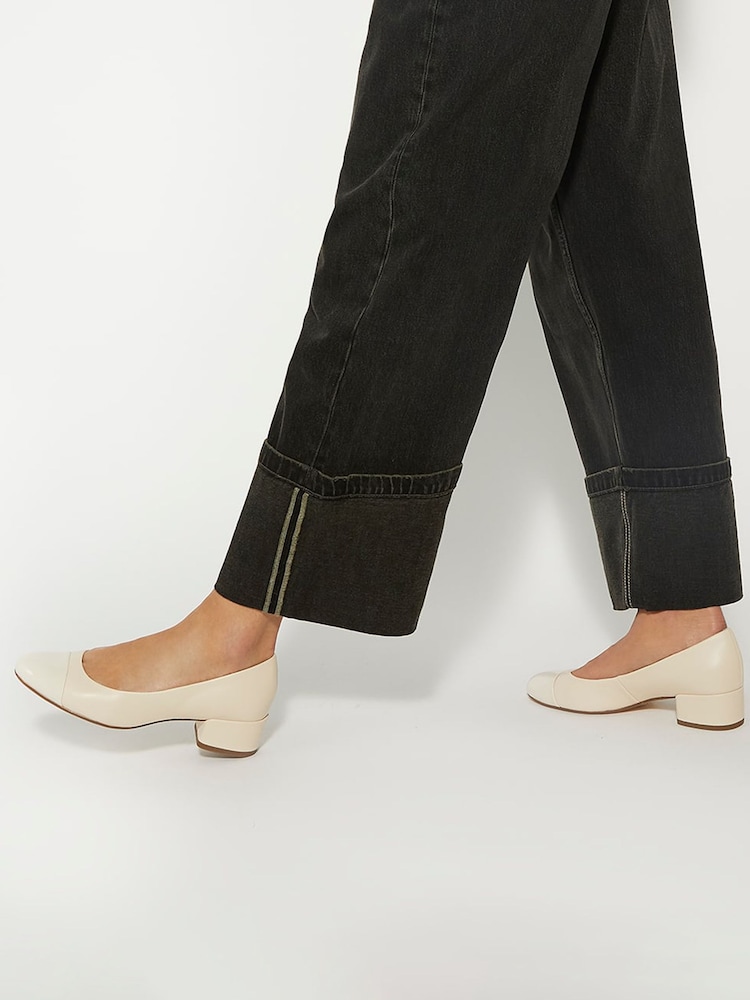 Dune London Nosilec Nizki čevlji z visoko peto Comfort salonar - Slika 1 iz 6 Dune London Nosilec Nizki čevlji z visoko peto Comfort salonar - Slika 1 iz 6