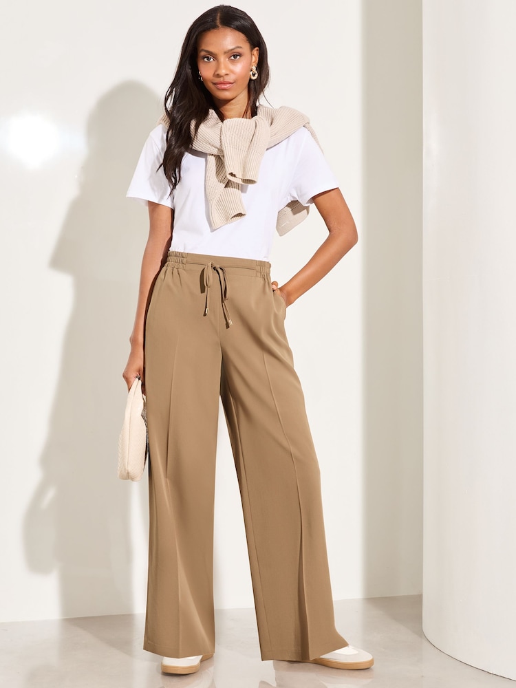 Lipsy Brown Wide Leg Split Hem Jogger Trousers - Image 3 of 4